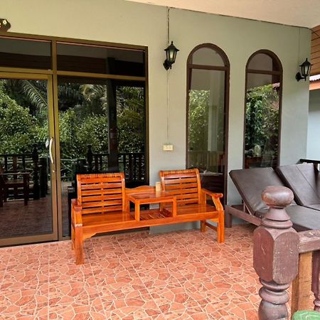 Khao Sok Jungle Huts Resort Khao Sok National Park Esterno foto