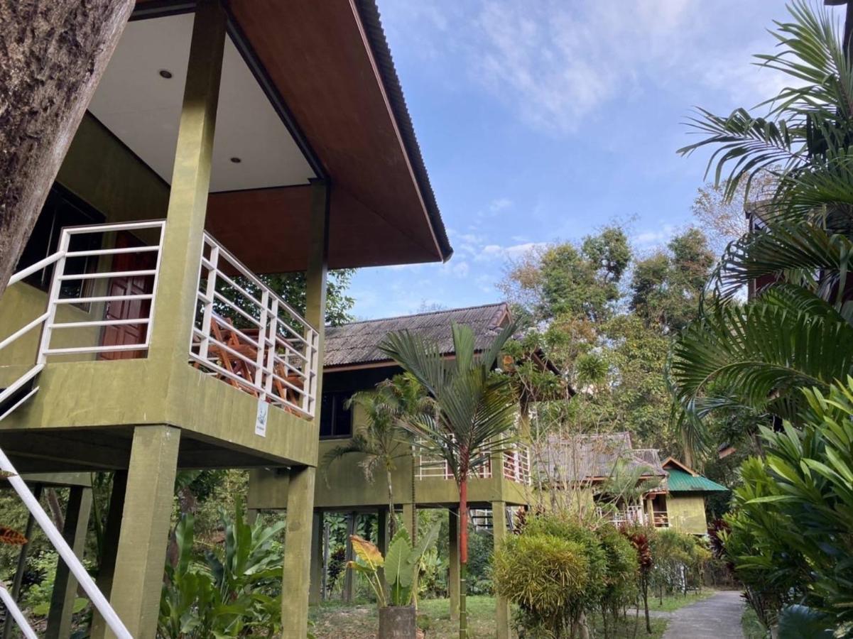 Khao Sok Jungle Huts Resort Khao Sok National Park Esterno foto