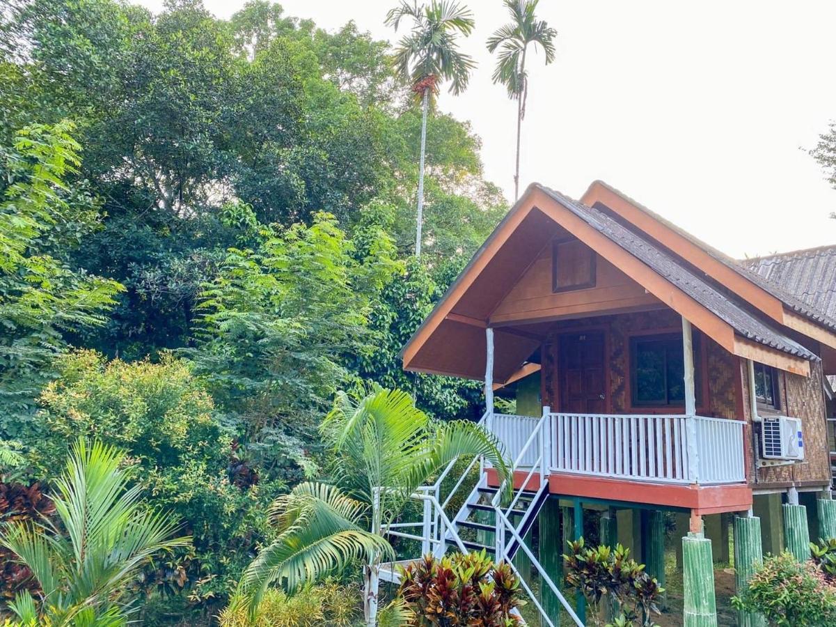 Khao Sok Jungle Huts Resort Khao Sok National Park Esterno foto