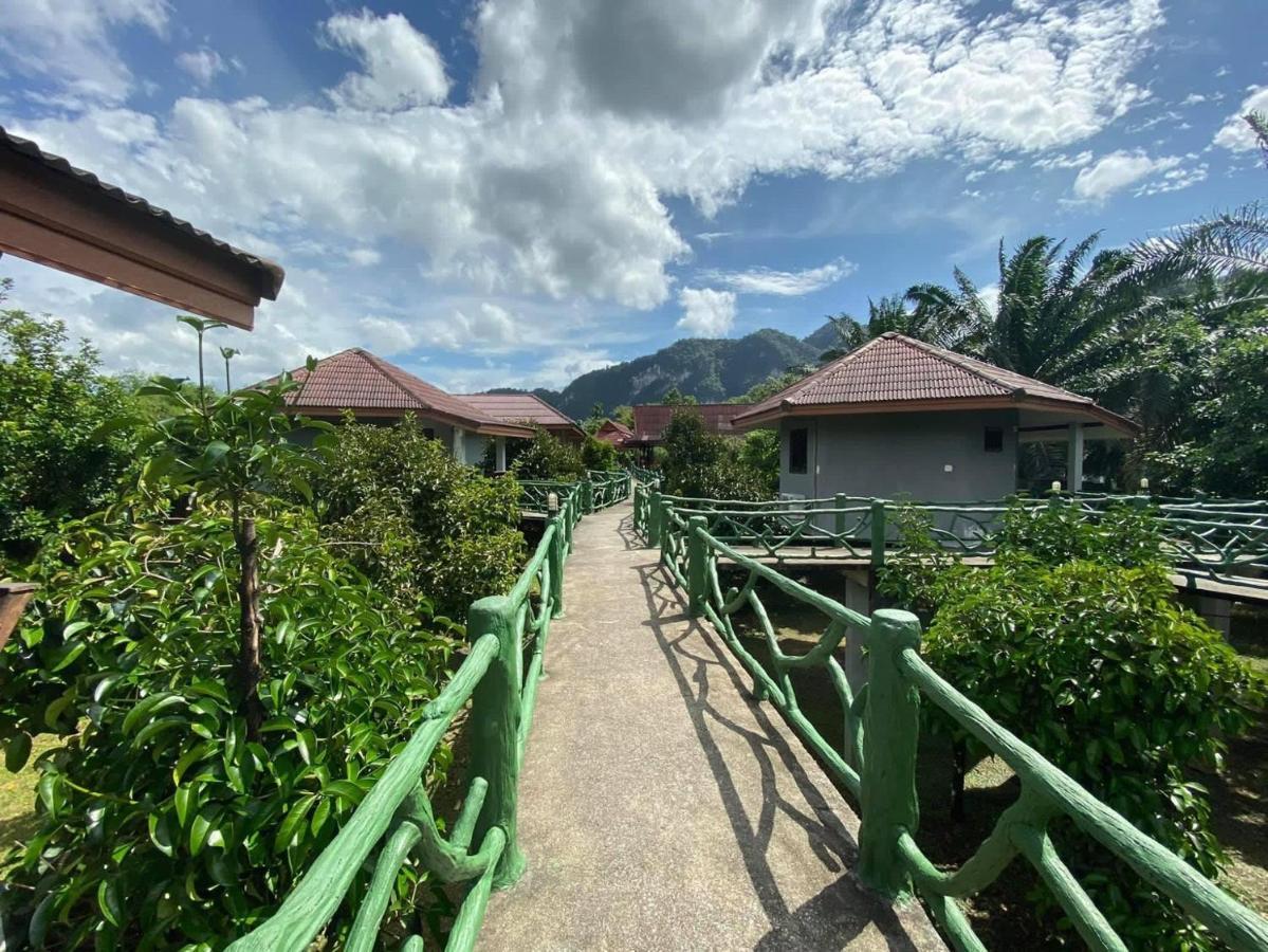 Khao Sok Jungle Huts Resort Khao Sok National Park Esterno foto