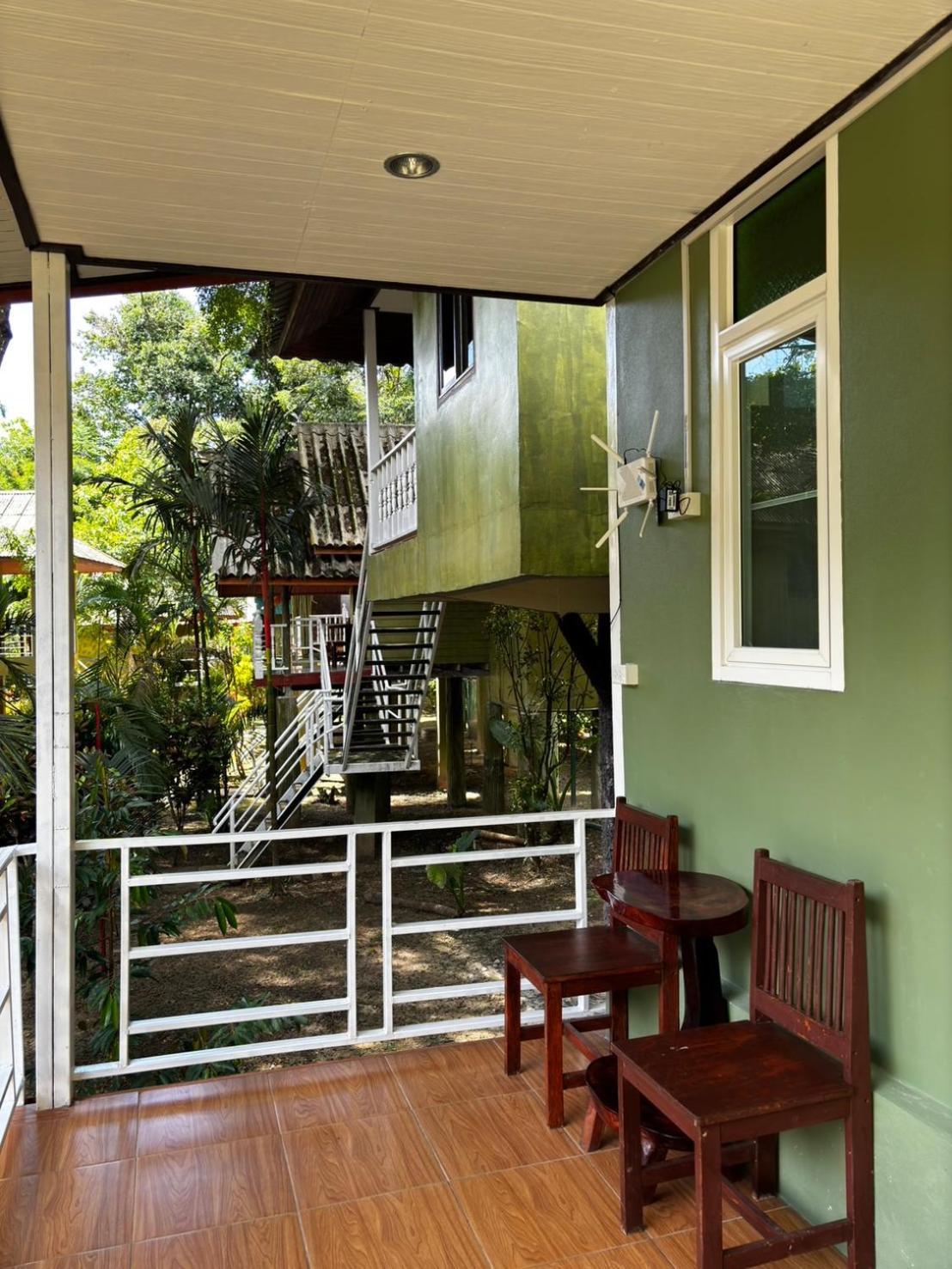 Khao Sok Jungle Huts Resort Khao Sok National Park Esterno foto