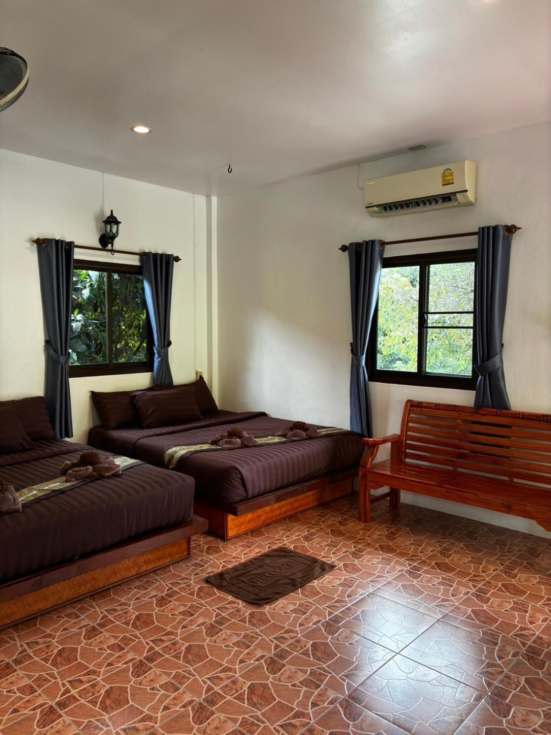 Khao Sok Jungle Huts Resort Khao Sok National Park Esterno foto