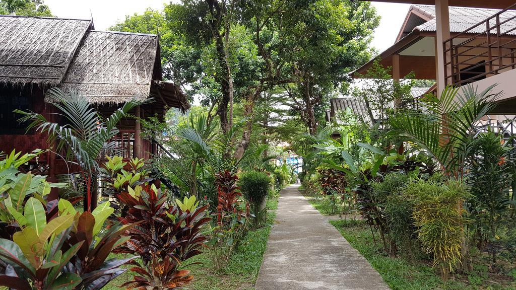 Khao Sok Jungle Huts Resort Khao Sok National Park Esterno foto